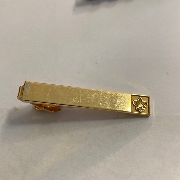 Bundle of Fleur de lis cuff links set and tie clasp - Picture 4 of 4